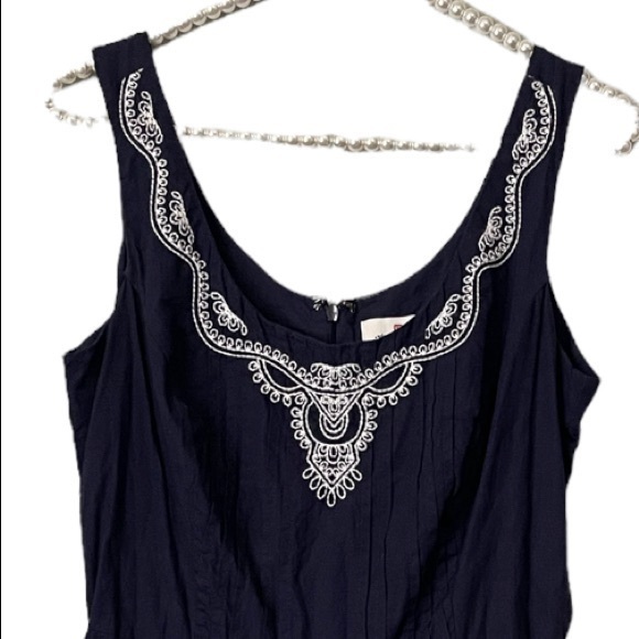Vineyard Vines‎ Navy Embroidered Dress 2 - Picture 2 of 4